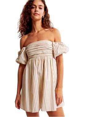 Abercrombie & Fitch Emerson Cream Stripe Off-The-Shoulder Skort, NWT MP